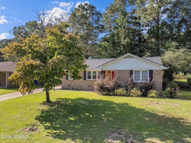 view of front of home with a front yard