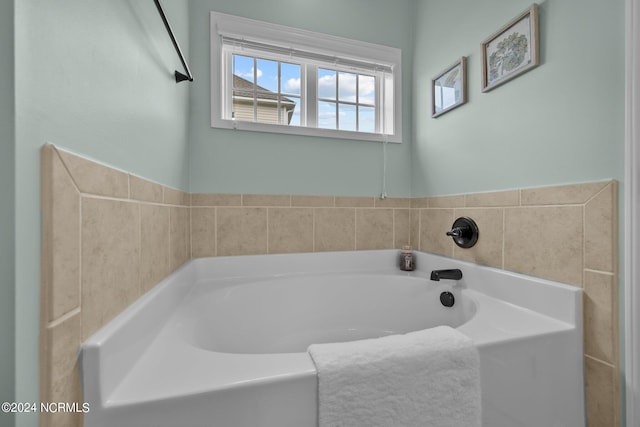 bathroom featuring a bathtub