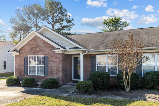 view of front of property