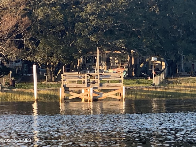 view of dock featuring a water view