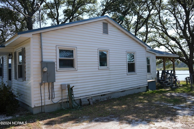 view of home's exterior featuring crawl space