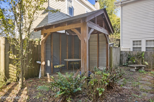 view of outbuilding