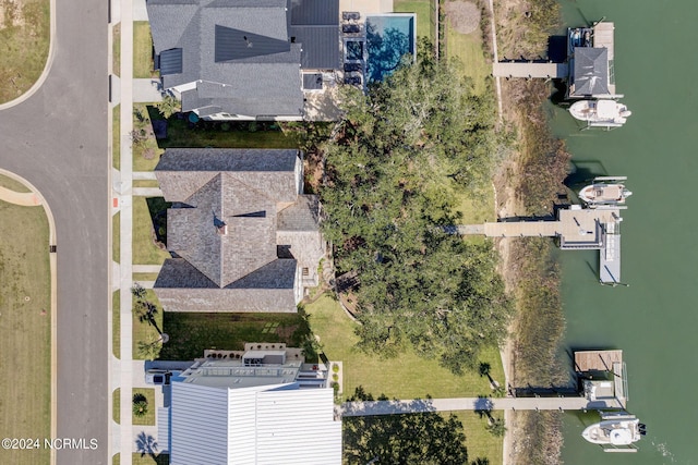 7 S Waterfront Pl, Hampstead, NC 28443 - birds eye view of property featuring a water view
