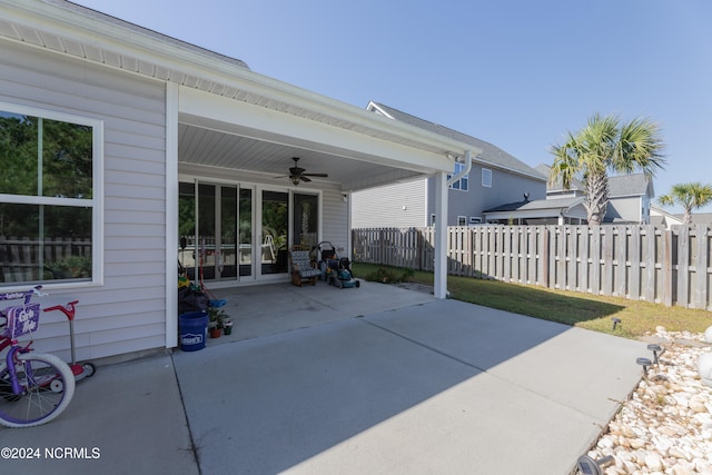 view of patio with ceiling fan