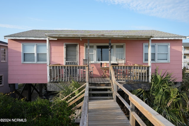 view of front of property featuring a deck