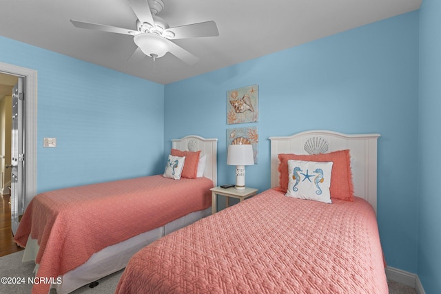 bedroom featuring ceiling fan