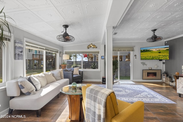 sunroom / solarium with vaulted ceiling