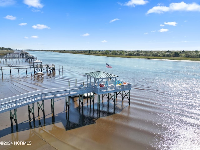 dock area featuring a water view