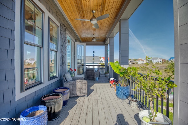 deck with ceiling fan