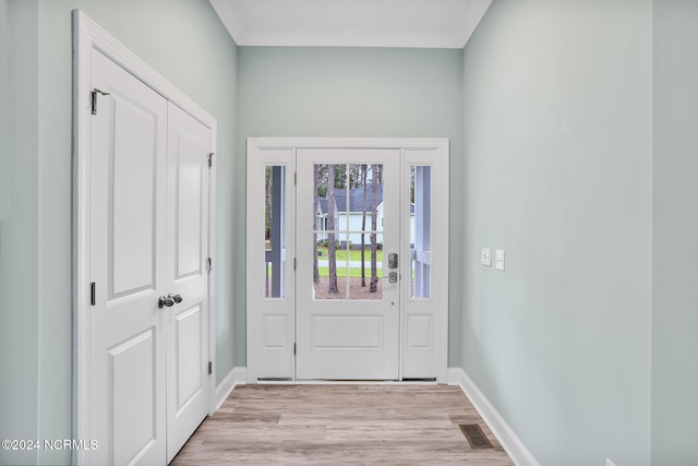 foyer featuring light wood-type flooring