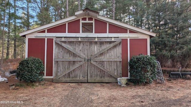 view of outbuilding