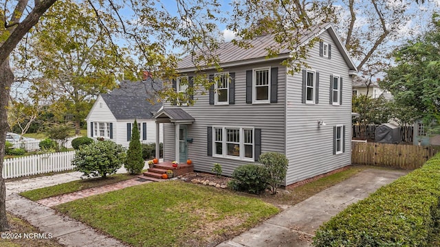 view of front of house with a front yard