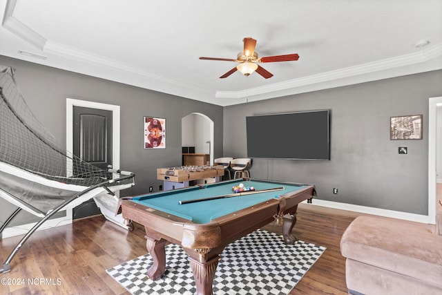 playroom with ceiling fan, wood-type flooring, ornamental molding, and pool table