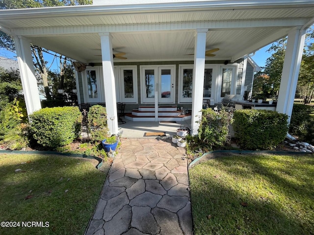 view of patio featuring a porch and ceiling fan