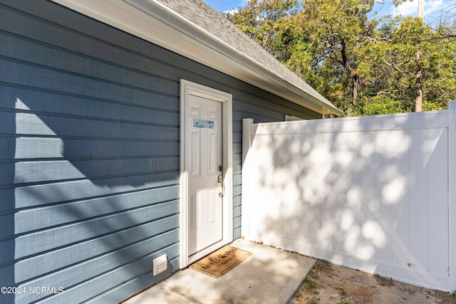 view of property entrance