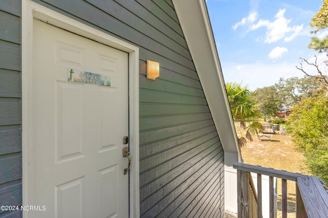 view of property entrance