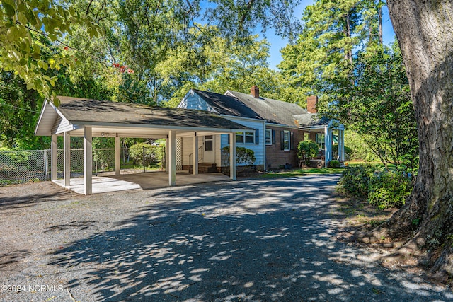 view of front of property