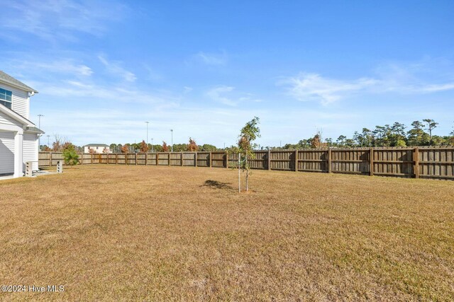 46 Covey Ct, Hampstead, NC 28443 - view of yard featuring a fenced backyard