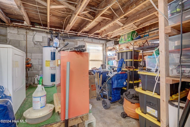 basement with washer / dryer and water heater