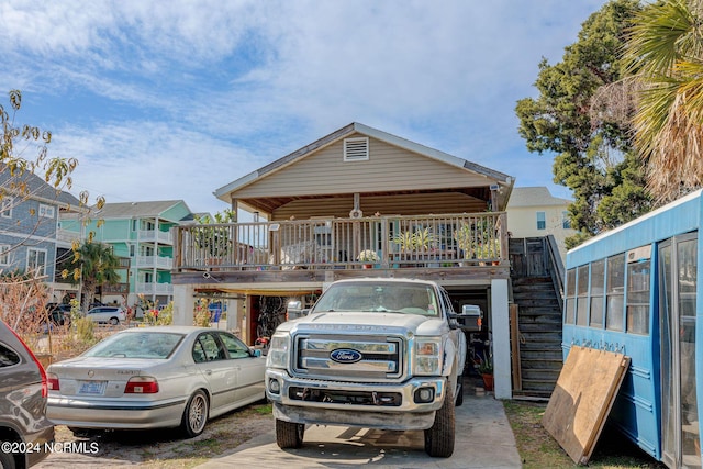 view of front of property