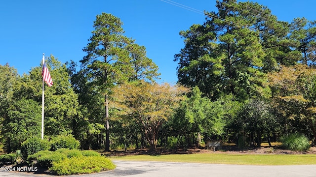 Listing photo 2 for 136 Sandy Point Dr Unit 2, Beaufort NC 28516