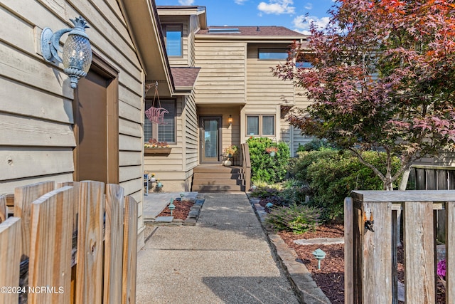 view of entrance to property