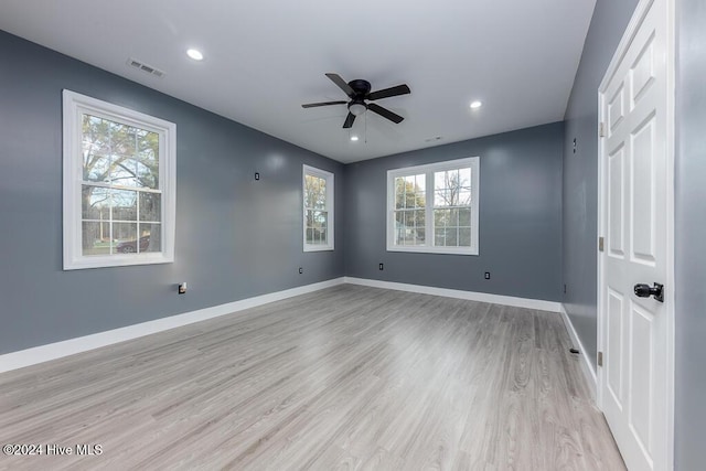 unfurnished bedroom with ceiling fan