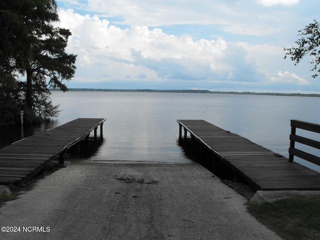 view of dock featuring a water view