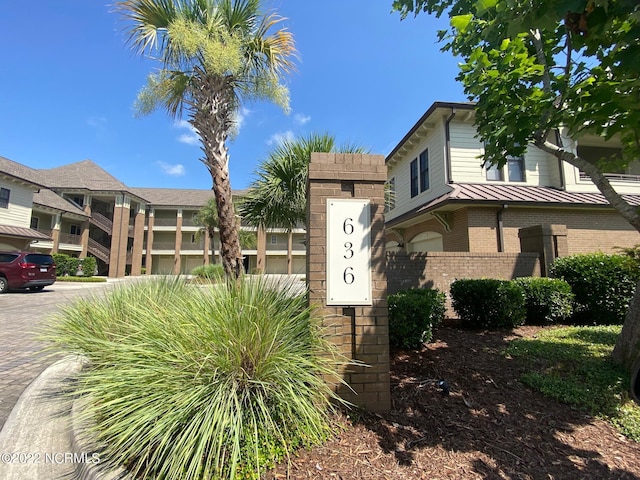 636 Village Park Dr Unit 104, Wilmington, NC 28405 - view of community sign