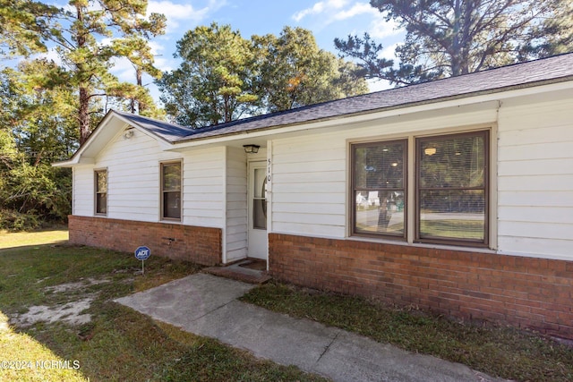 510 Millhouse Rd, Castle Hayne, NC 28429 - view of front of property featuring brick siding