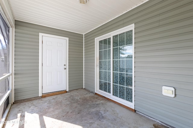 view of unfurnished sunroom