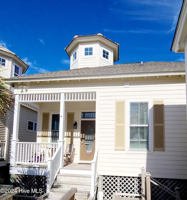 view of front of property with covered porch