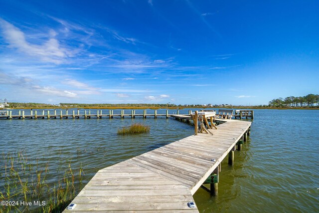 1602 Mainsail Rd, Morehead City, NC 28557