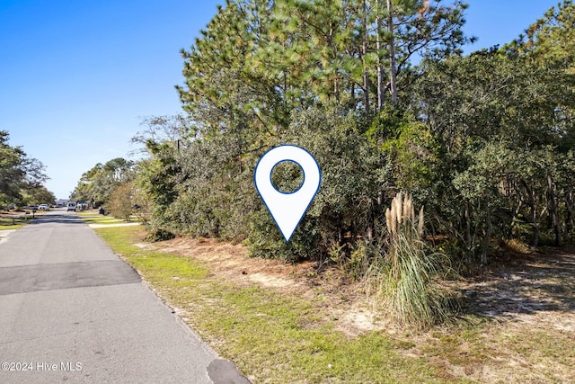 Listing photo 3 for 221 NE 51st St, Oak Island NC 28465