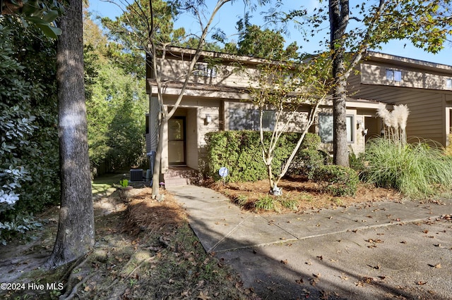 view of front of property featuring central AC