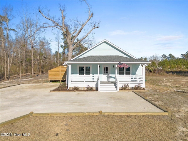 view of front of house with a porch