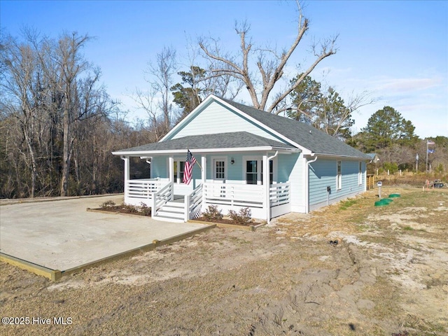 view of front of house featuring covered porch