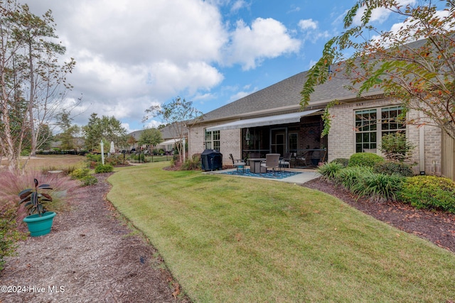 view of yard with a patio