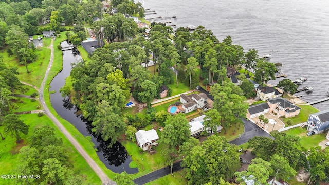 bird's eye view featuring a water view