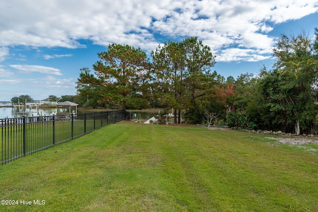 view of yard with a water view