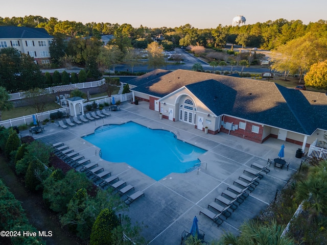 view of swimming pool featuring a patio