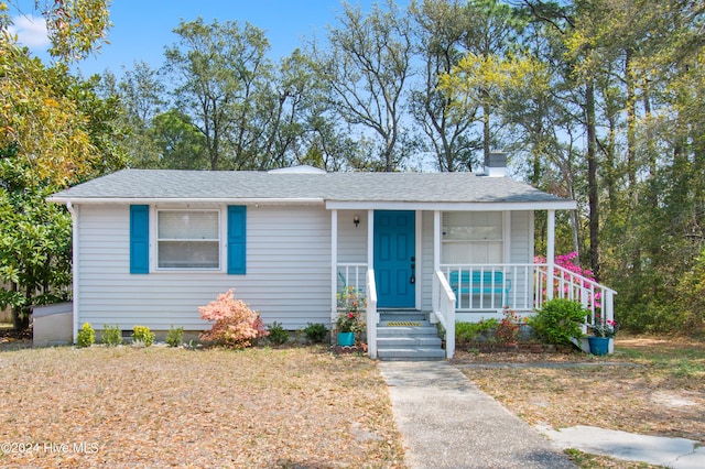 view of front of home featuring a porch