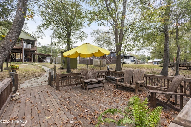 view of wooden deck