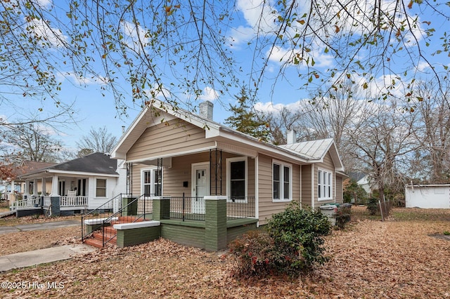 view of front of property with covered porch