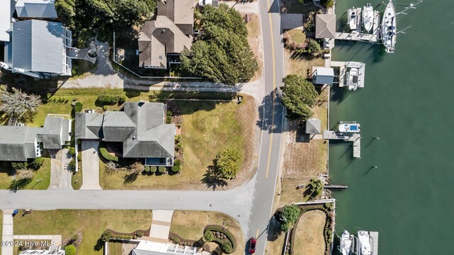 1701 Front St, Beaufort, NC 28516 - aerial view of property and surrounding area featuring a nearby body of water and nearby suburban area