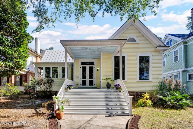 view of front of house featuring covered porch