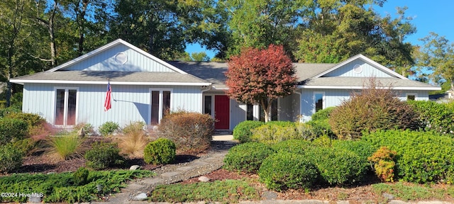 view of front of property