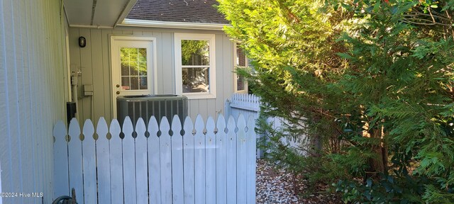 property entrance featuring cooling unit