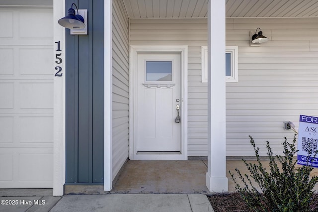 view of property entrance