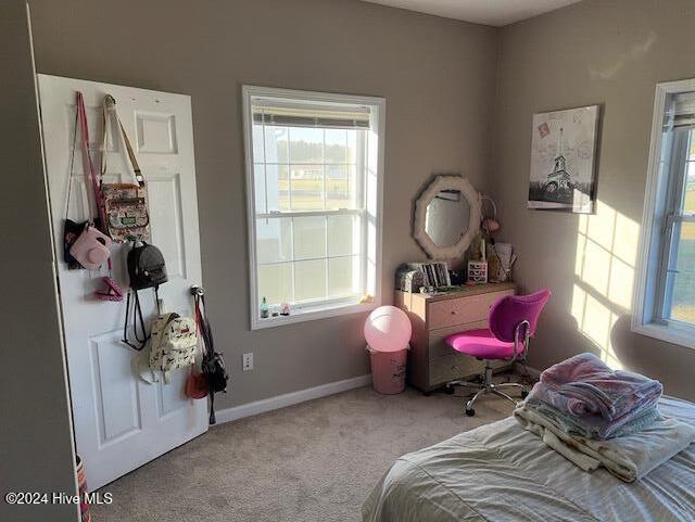 view of carpeted bedroom